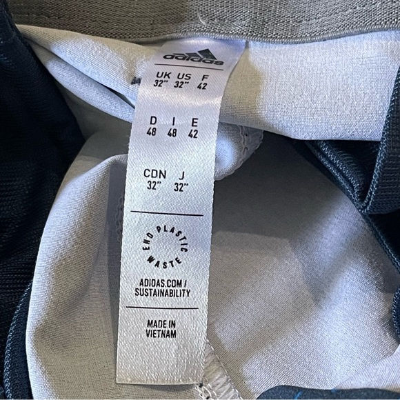 Adidas Ultimate 365 Golf Shorts Mens Size 32 All Over Logo Print golf tees - Picture 11 of 15